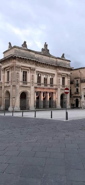 Villa La Casa In Piazza Noto Exterior foto